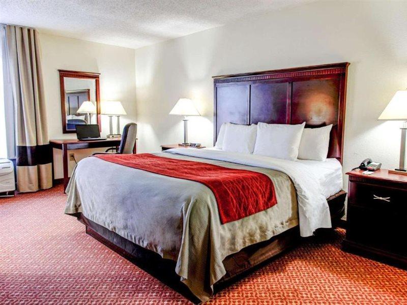 Comfort Inn Birmingham Homewood Exterior photo