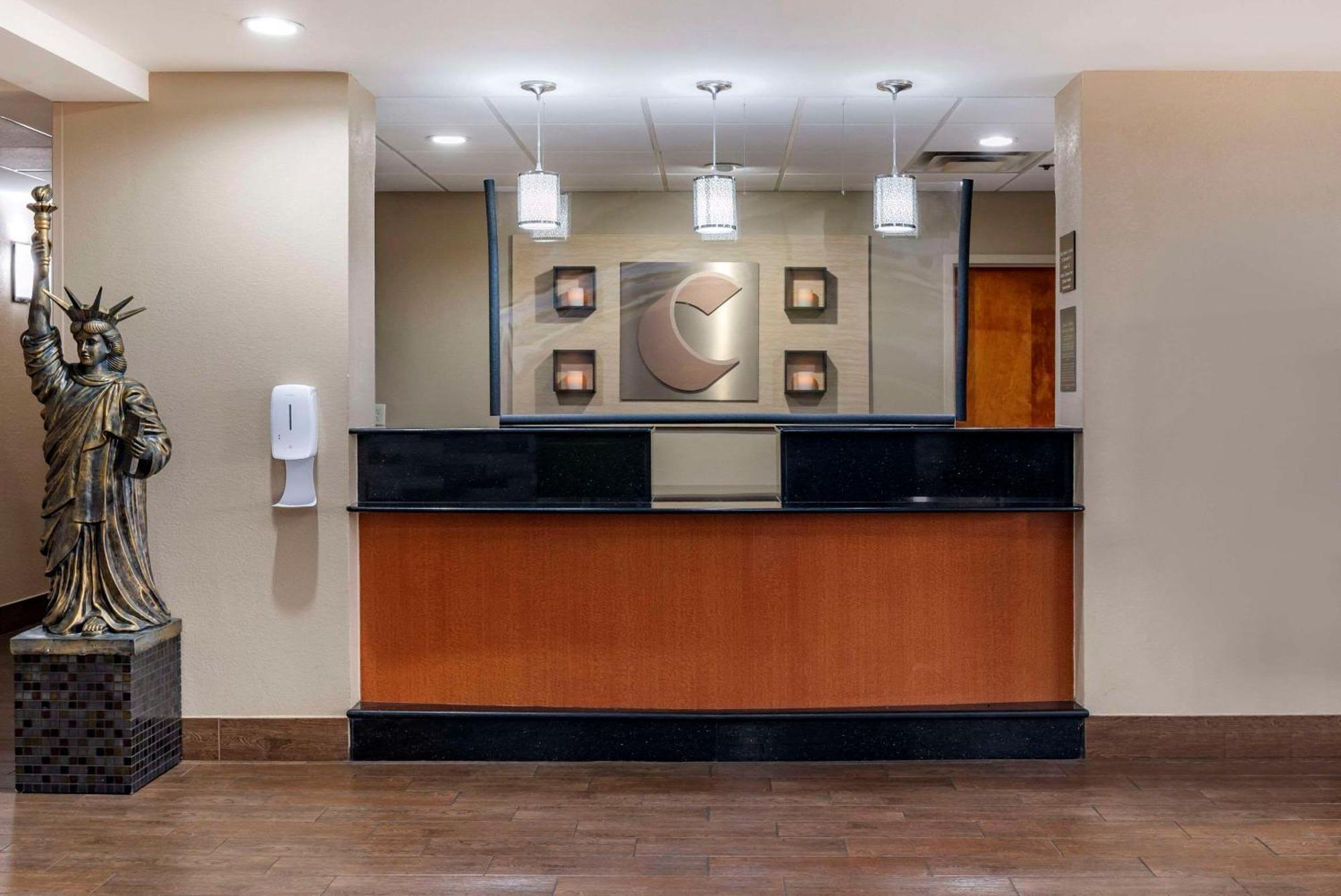 Comfort Inn Birmingham Homewood Exterior photo